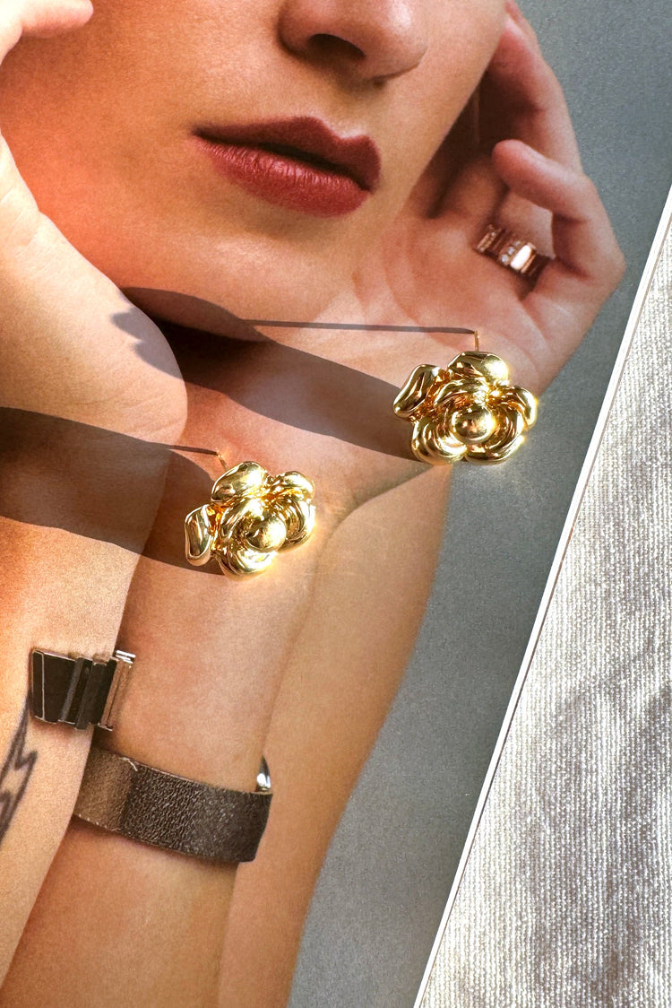 Lively Earrings - Gold