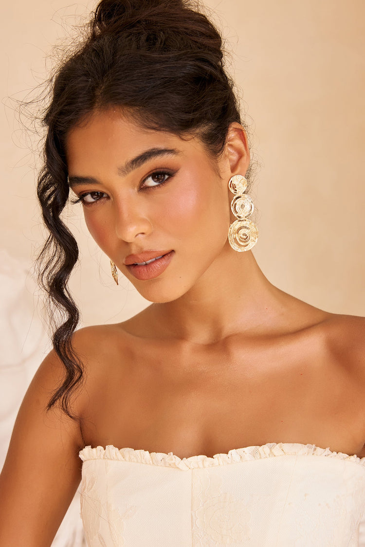 Echo Of Love Earrings - Gold