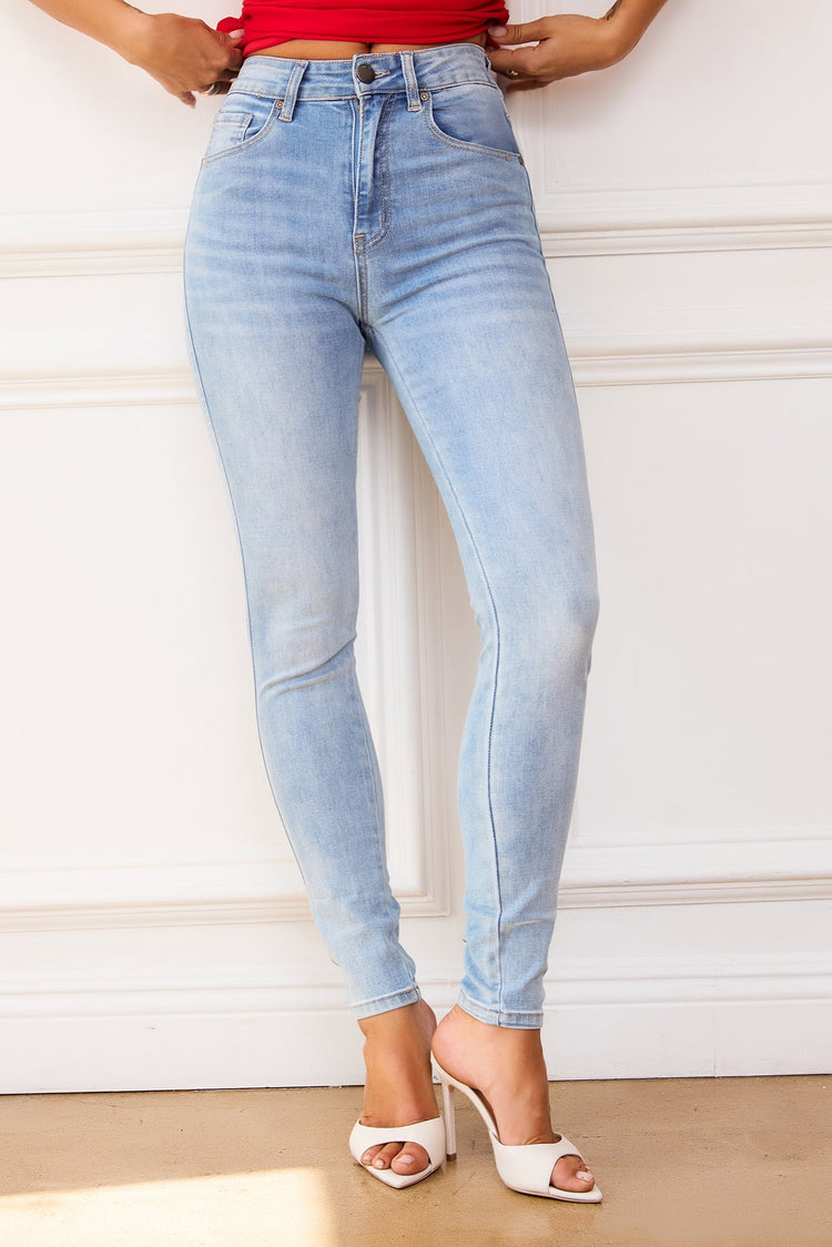 Sierra Jeans - Washed Blue for women