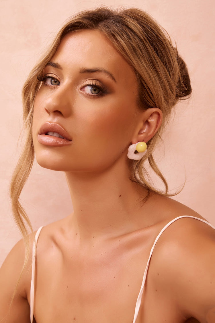 Sunny Side Bloom Earrings - Yellow for women